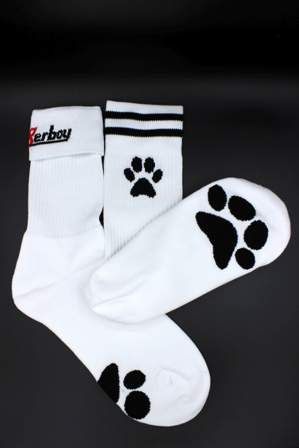 sk8erboy puppy socks socken mit pfote auf der sohle in weiss fuer alle doggys und puppys und verstecktem sk8erboy logo auf der innenseite im bund details
